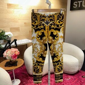 $3 START THURSDAY 10/24 @ 2pm: Versace Baroque Print Legging Size 38